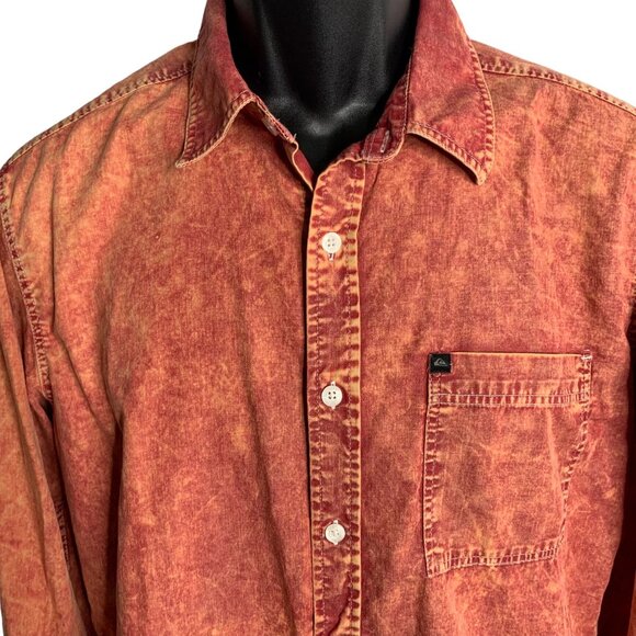 Quiksilver Button Up Long Sleeve Shirt S Red Acid Wash Pocket Collar Cotton - Picture 2 of 8